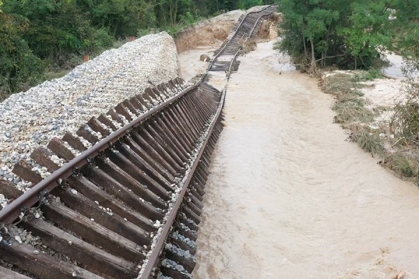 Alluvione Marche danneggiamento binario