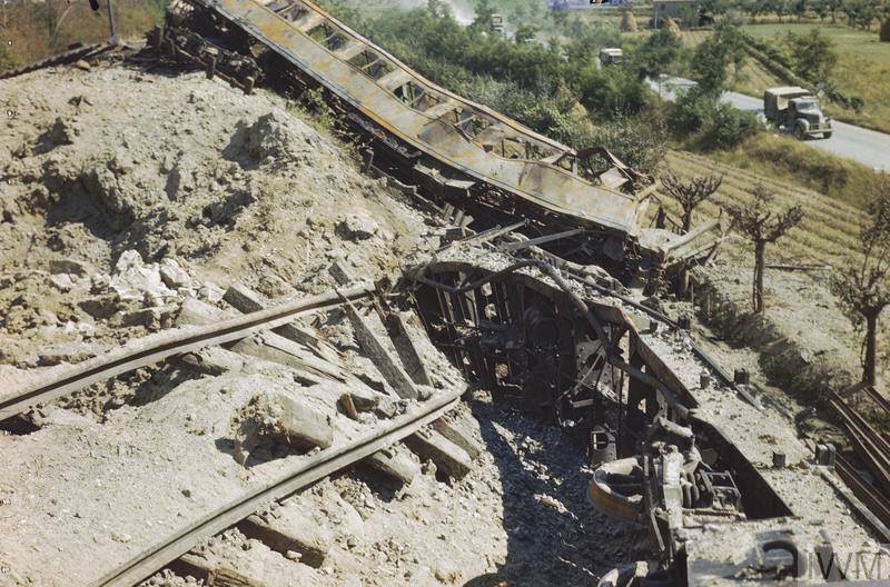 FS Trenie e Ferrovie Italia in Guerra