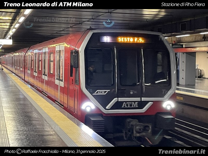 Treno Leonardo Metropolitana M1 Milano