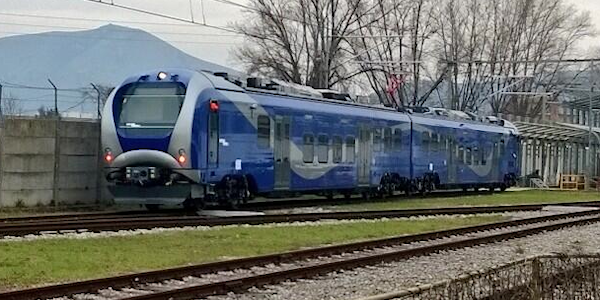Elettrotreno ETR 243 per linea Benevento-Cancello-Napoli - Titagarh Firema Adler